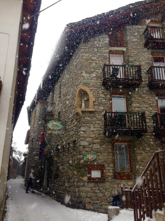 Hotel Dolonne Courmayeur Exterior foto